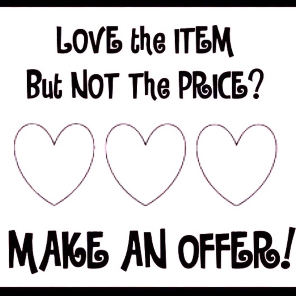 ALWAYS OPEN TO OFFERS!! 💗